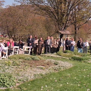 128_G.jpg