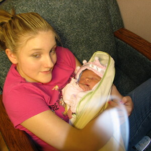 2006_Isabella_at_hospital