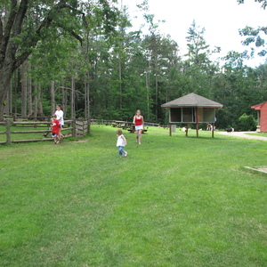 2009_Friendly-Farm